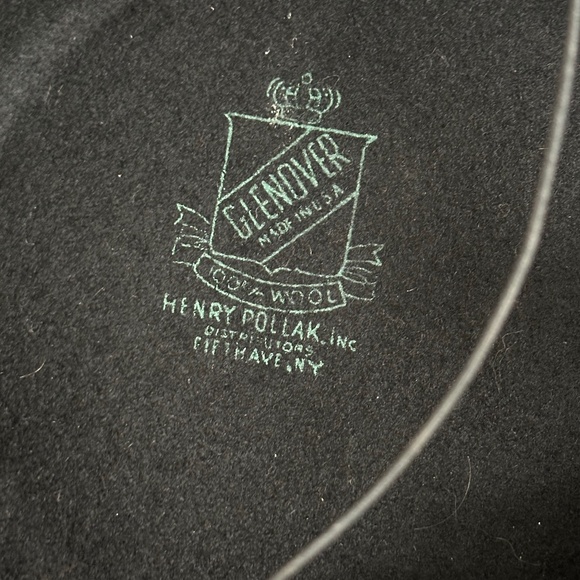 POSH 1940s' BLACK FELT WIDE BRIM HAT WITH BLACK/WHITE FEATHER TRIM - Picture 15 of 15